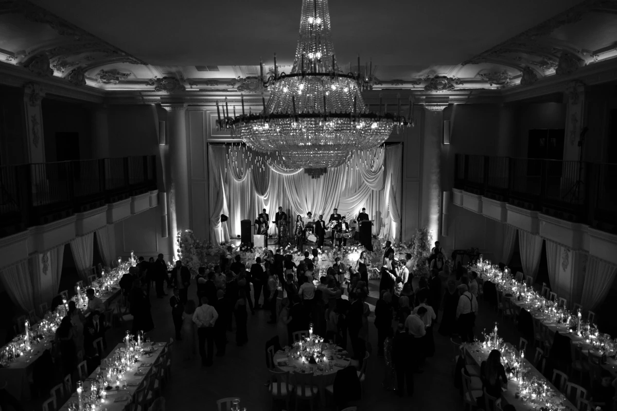 A Classic Wedding for Ali and Lee