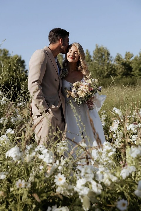A Wildflower Wedding for Franzisca and Stefan