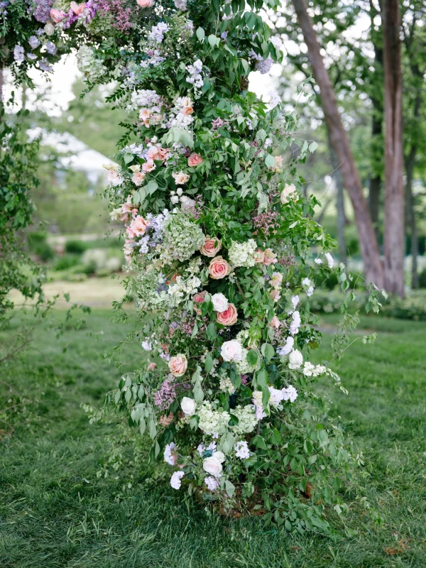 A Garden Wedding for Gracin and Tom