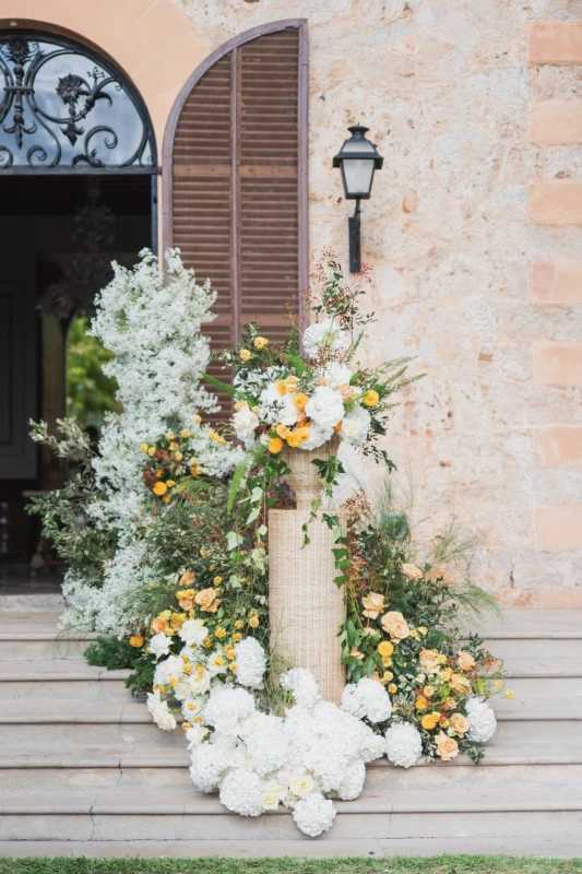 A Bespoke Wedding for Jo and Lennard