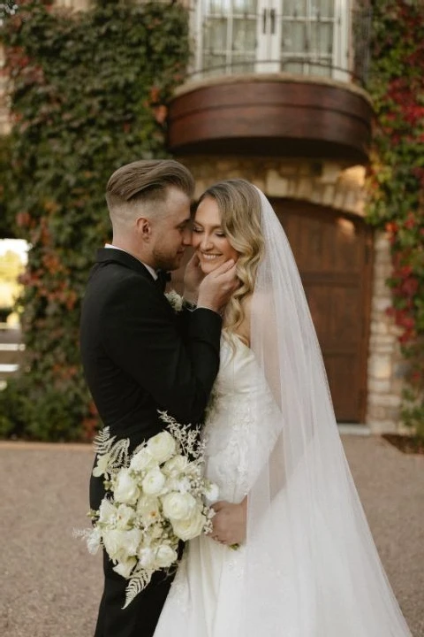 An Intimate Wedding for Julianne and Tyler