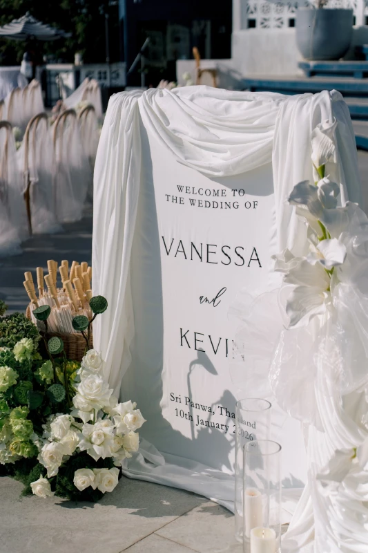 A Clifftop Wedding for Vanessa and Kevin