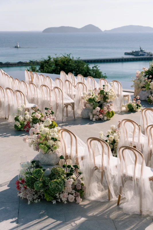 A Clifftop Wedding for Vanessa and Kevin