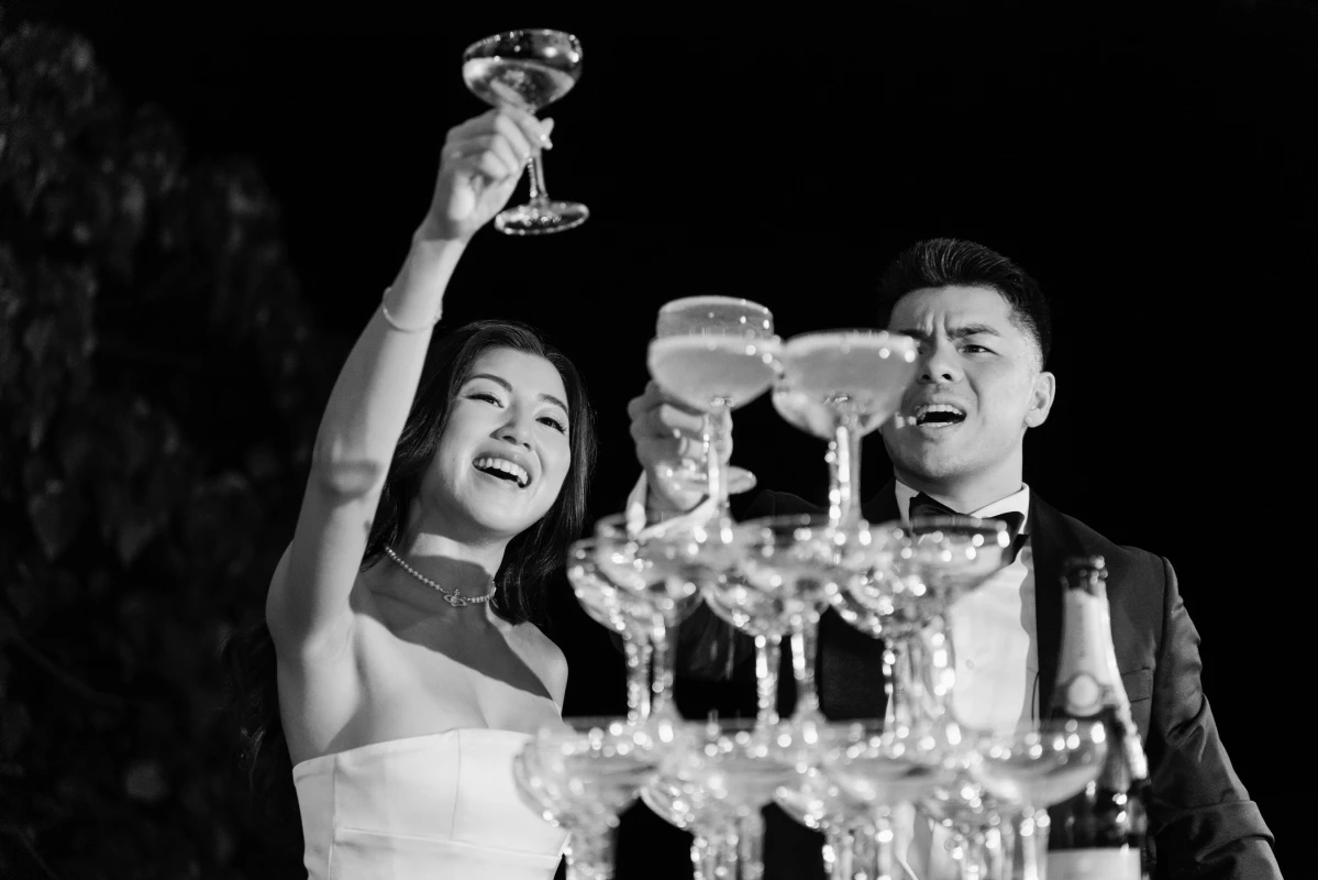 A Clifftop Wedding for Vanessa and Kevin