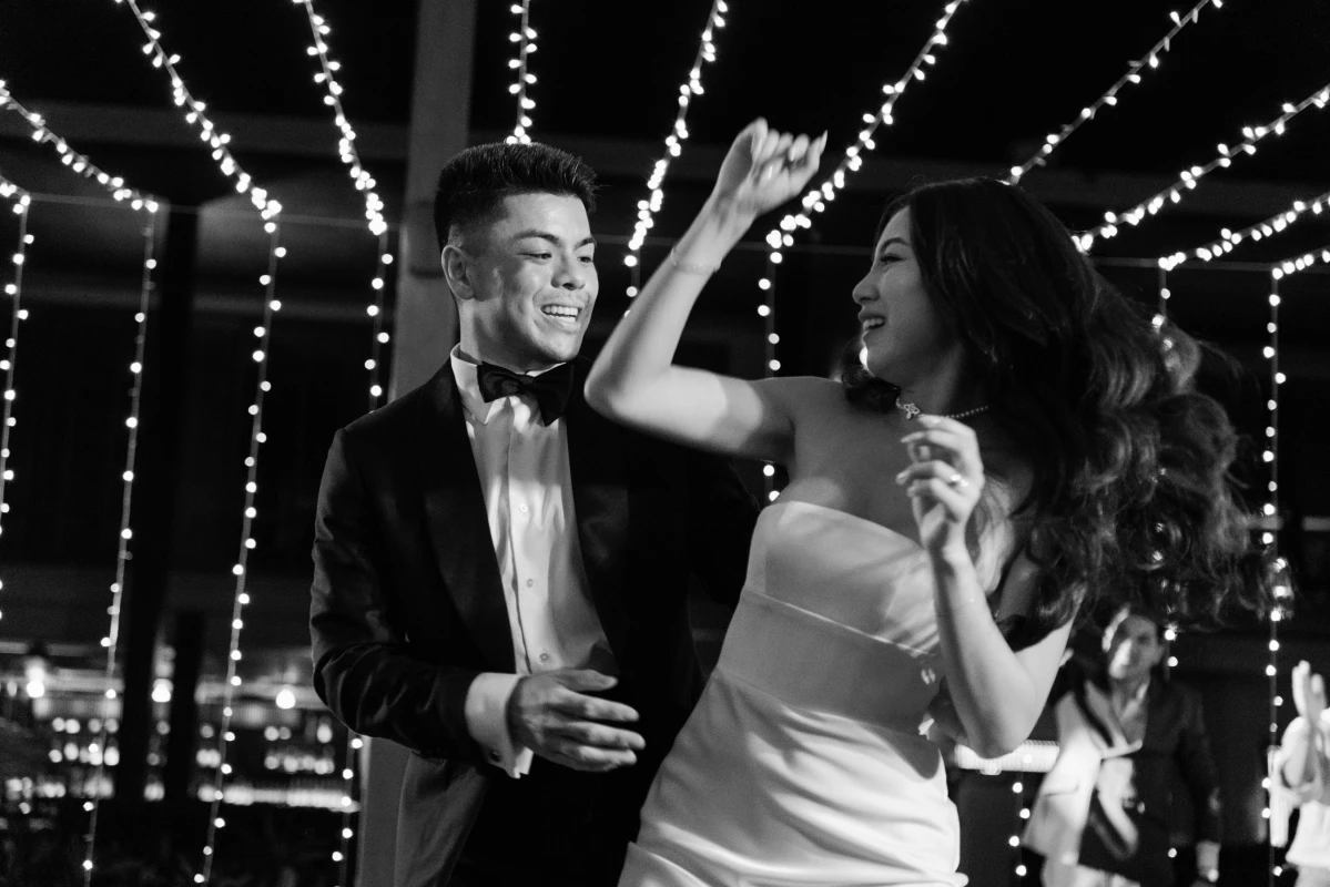 A Clifftop Wedding for Vanessa and Kevin