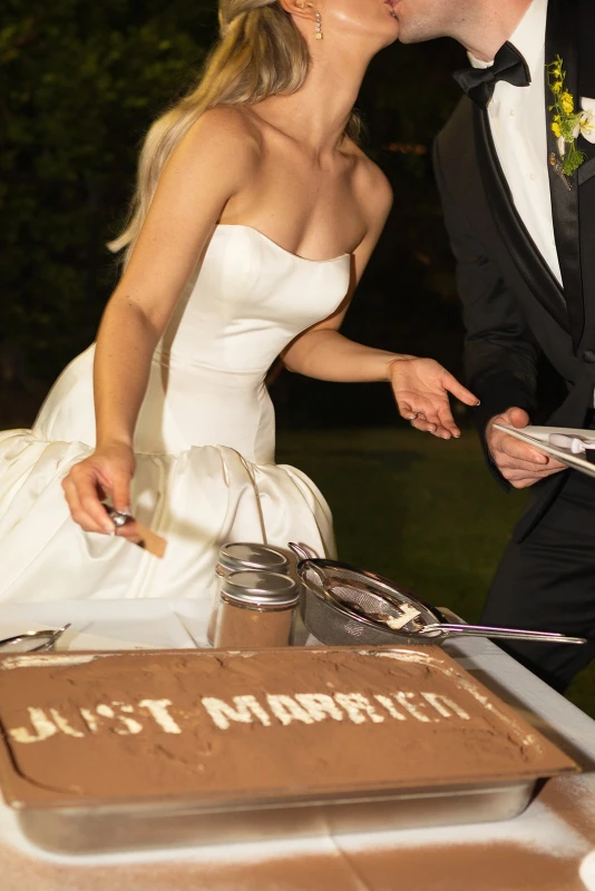 A Buttery Yellow Wedding for Laine and Rehn