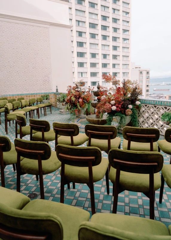 A Vintage Glam Wedding for Laura and Ted