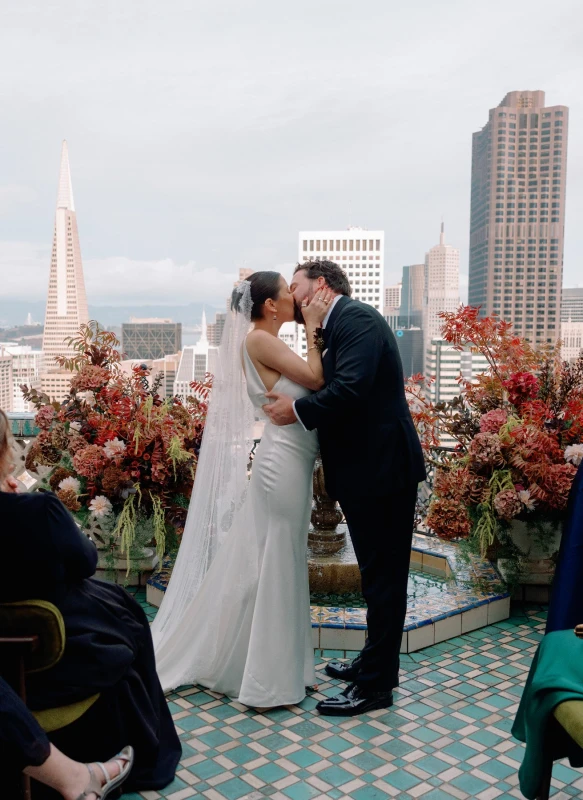 A Vintage Glam Wedding for Laura and Ted