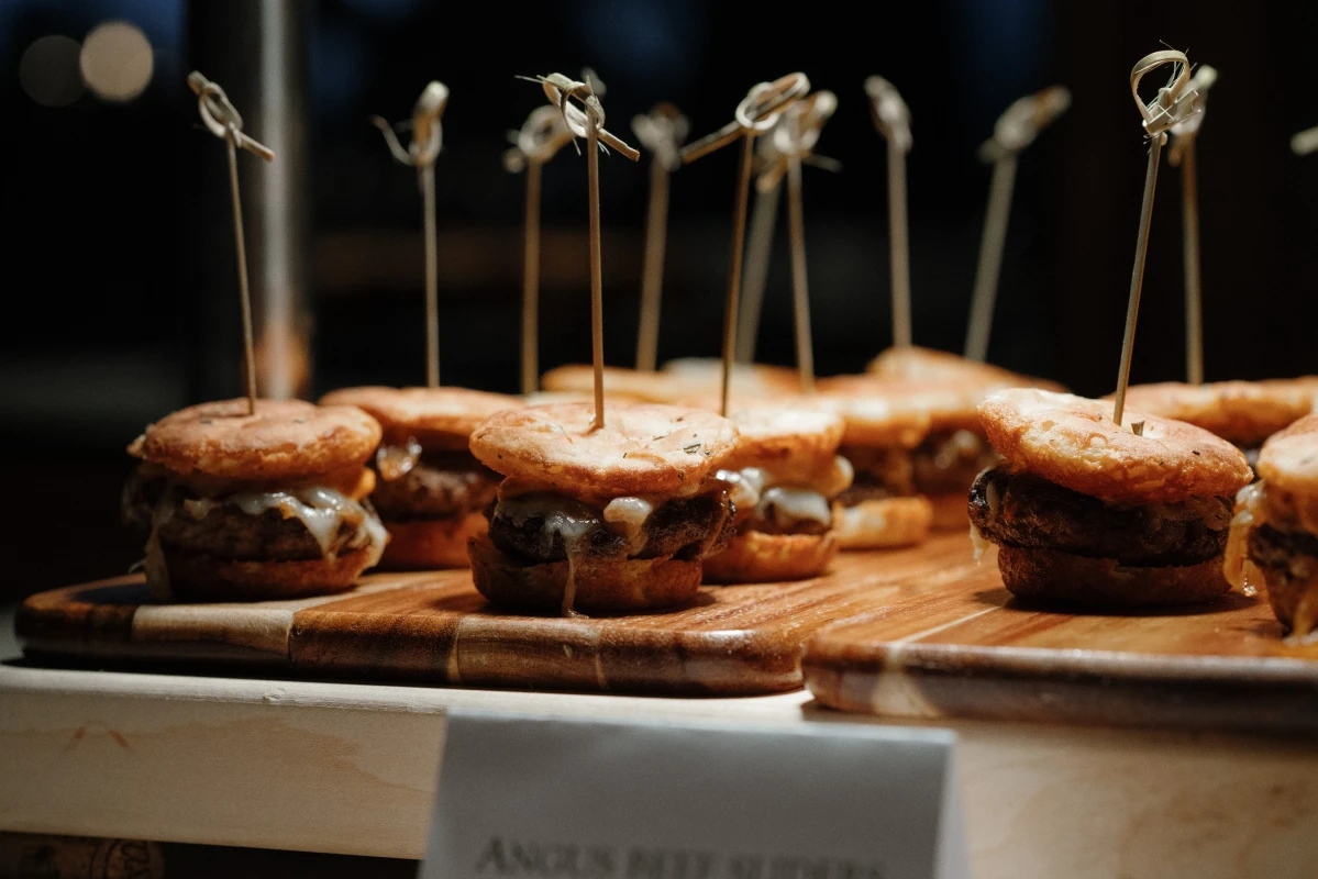 An Autumn Wedding for Rachel and Cole