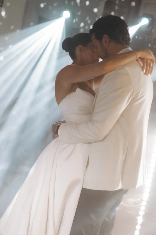 A Picturesque Wedding for Rachel  and Domenic 