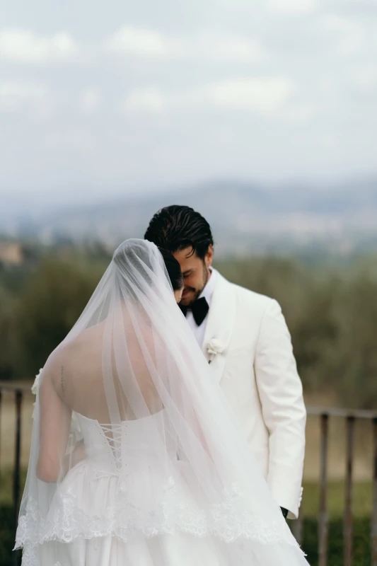 A Picturesque Wedding for Rachel  and Domenic 