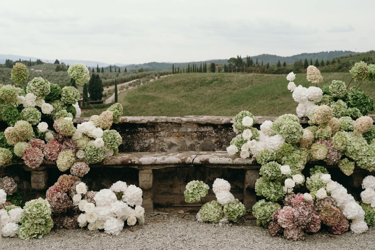 A Picturesque Wedding for Rachel  and Domenic 