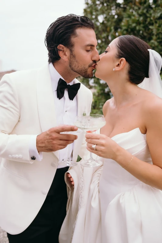 A Picturesque Wedding for Rachel  and Domenic 