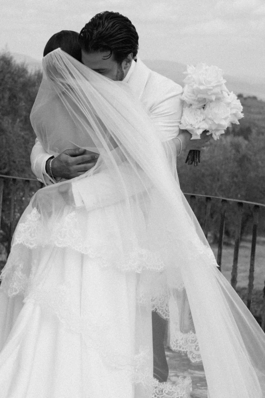 A Picturesque Wedding for Rachel  and Domenic 