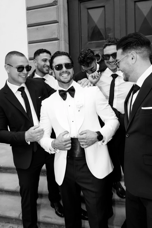 A Picturesque Wedding for Rachel  and Domenic 