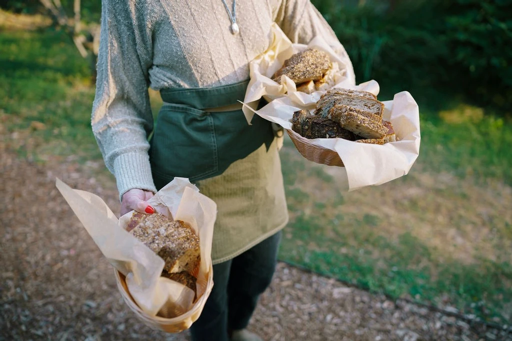 A Colorful Wedding for Sarah and Steven