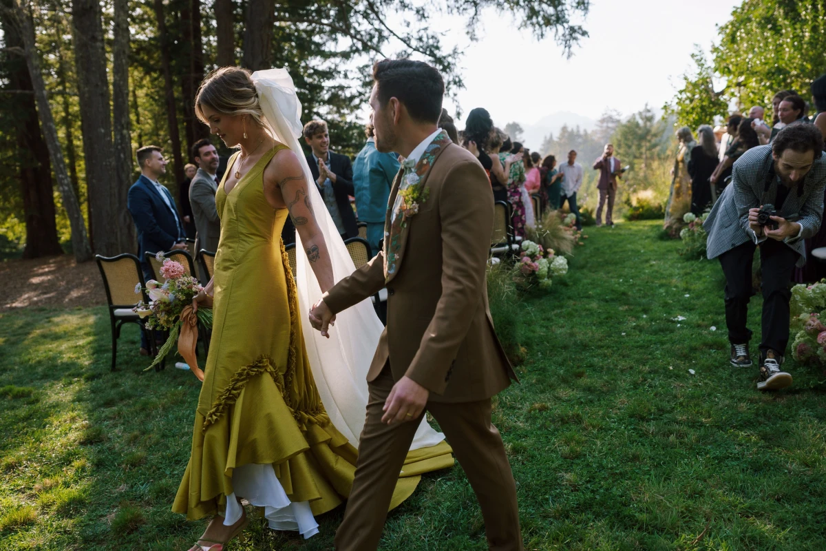 A Colorful Wedding for Sarah and Steven